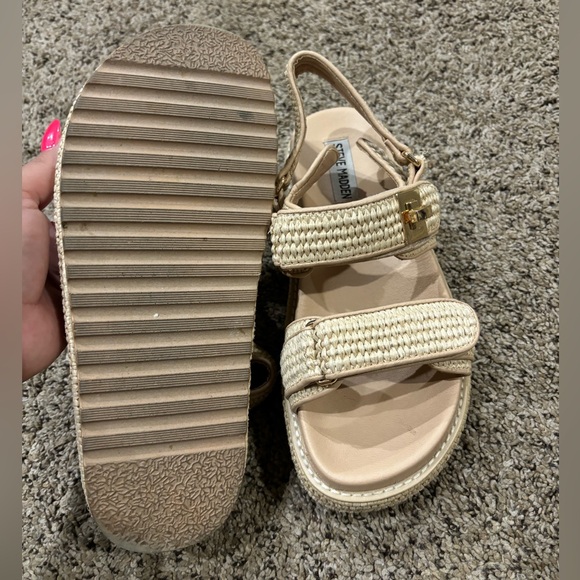 Steve Madden Big Mona Platform - Picture 3 of 3